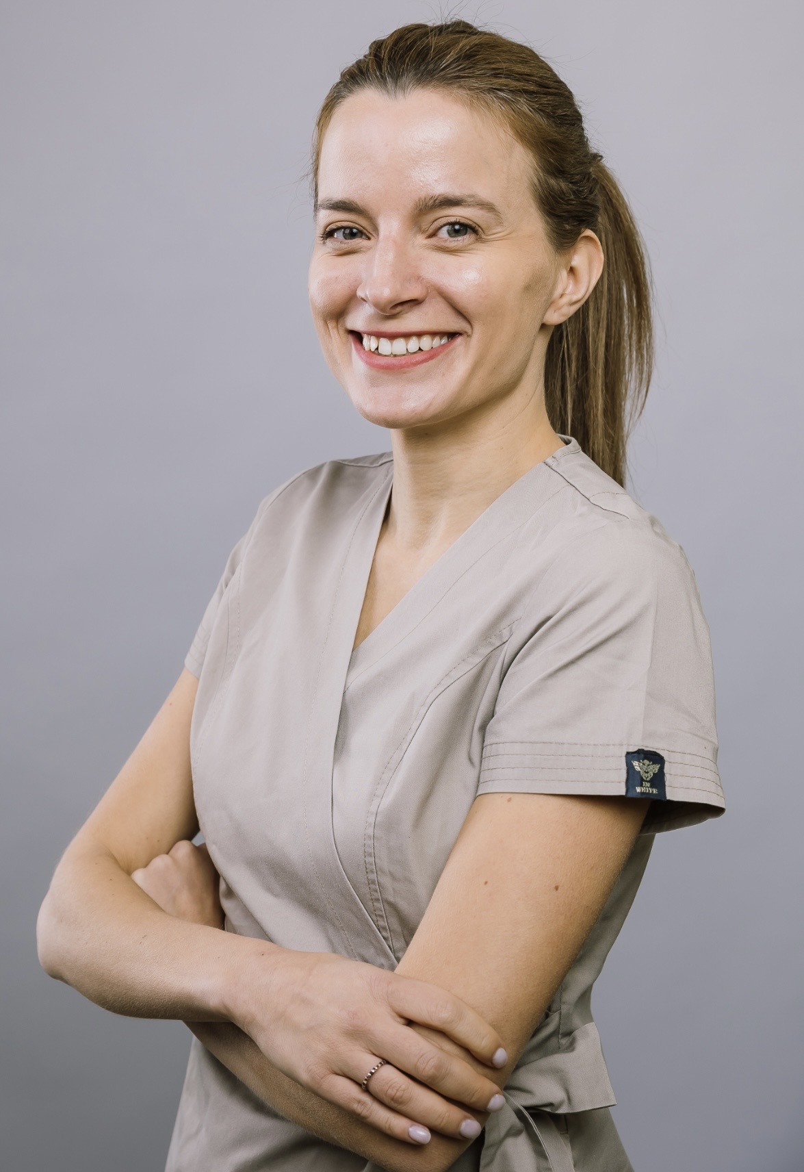 Dr. Frunda Edva Anna